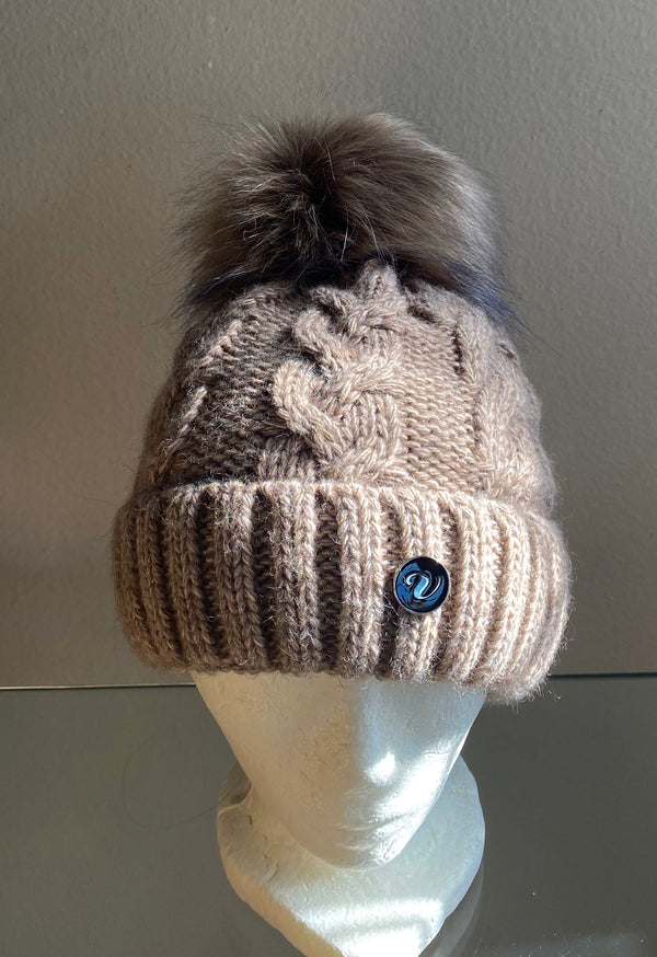 POLISH-WINTER-HAT-POM-POM-BEANIE-PIOLSKA-CZAPKA-ZIMOWA-WELNA-AKRYL-POLIAMID-POLISH-VIBES-GIFT-GALLERY-CHICAGO