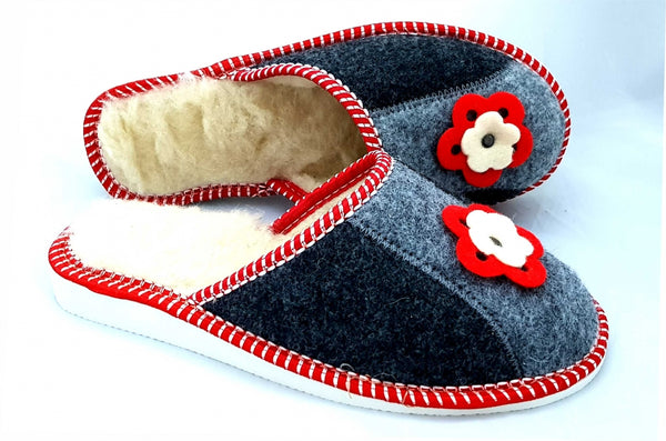 SHEEP-WOOL-SLIPPERS-SHOES-EUROPEAN-KAPCIE -PANTOFLE-OWCZA-WELNA-WELNA-POLISH-VIBES-GIFT-GALLERY-CHICAGO 