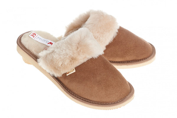 SHEEPSKIN-GENUINE-LEATHER-SAUDE-SHEEP-WOOL-KAPCIE-PANTOFLE-ZIMOWE-SKORZANE-SKÓRZANE-OWCZA-WEŁNA-WELNA-POLISH-VIBES-GIFT-GALLERY-CHICAGO